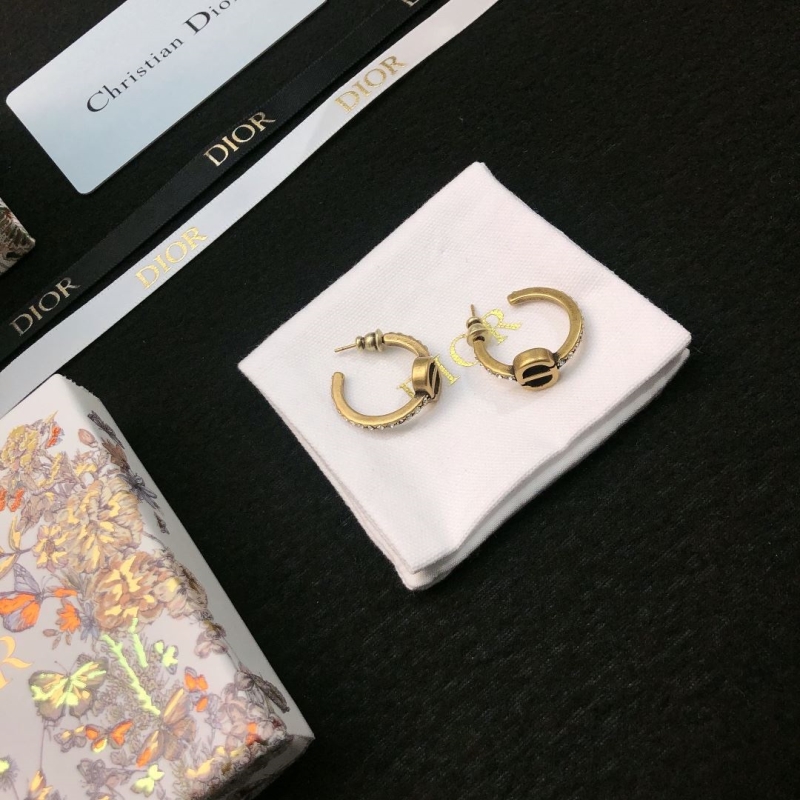 chr1st1an D10r earrings